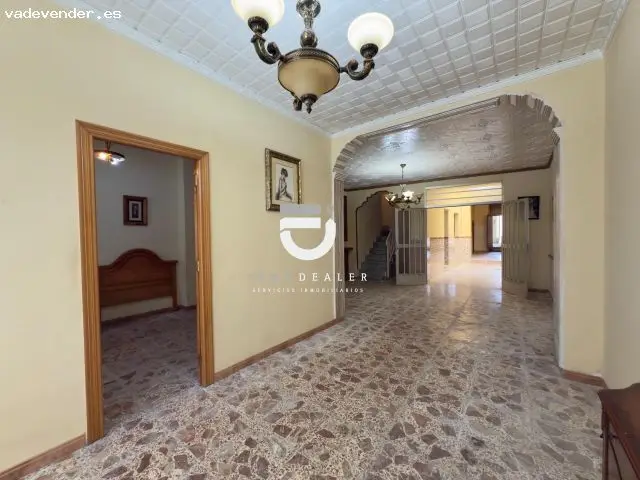Casa en Miramar: 349m2, Jardín, Garaje 5 Coches
