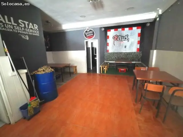 Bar en Venta en el Centro de Ferrol - Oportunidad de Negocio