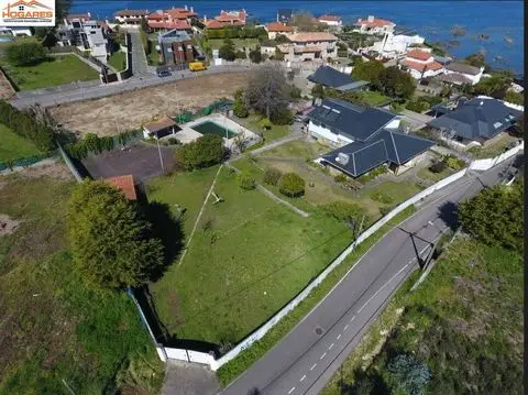 Chalet en Cabo Estay Vigo 6 Dormitorios