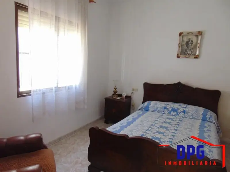 Casa en Garrucha 3 dormitorios 2 baños Patio y Cochera