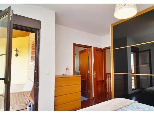 Chalet Pareado en Boo de Pielagos con Jardin