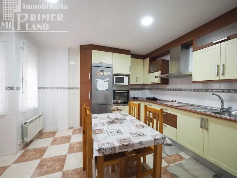 Venta Adosado con calefacción en Calle Doña Crisanta, Tomelloso - Ref: C305