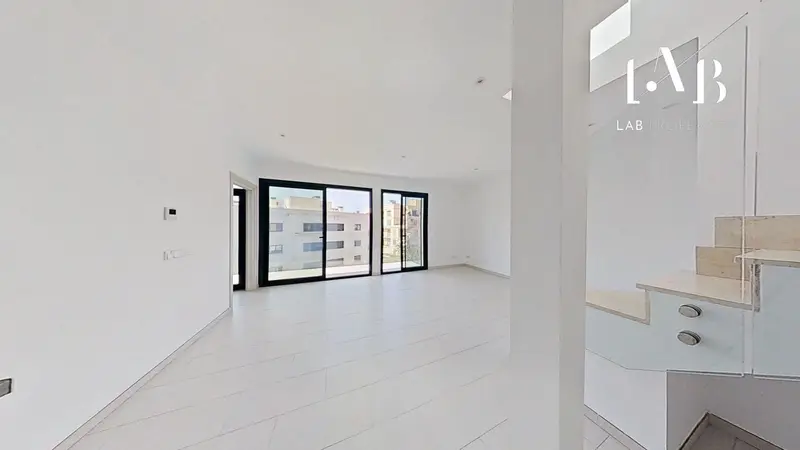 Atico en venta en Palma de Mallorca 145m2 3 habitaciones 2 banos terraza 50m2