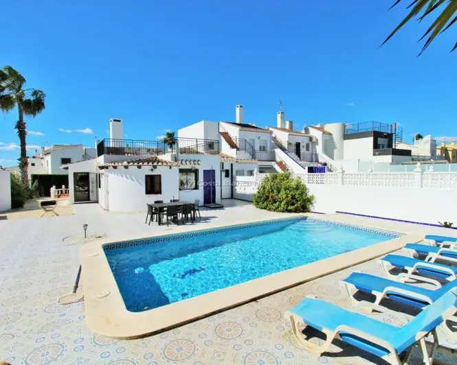 Villa en Venta Orihuela Costa 2 Dormitorios Piscina Privada