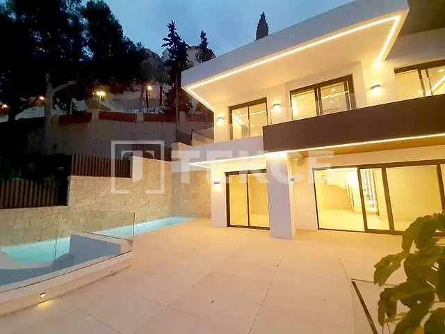 Apartamentos primera línea de playa en Benidorm Alicante Costa Blanca