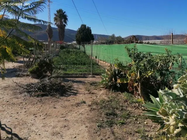 Cortijo Con Terreno