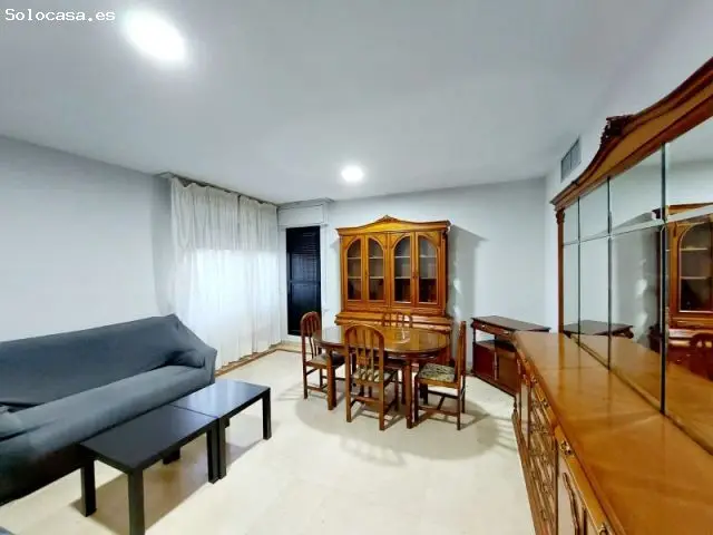 Apartamento Semiamueblado Centro con Terraza 3 Dormitorios