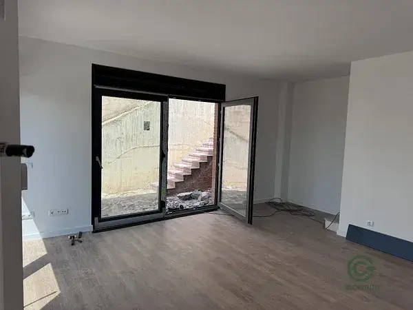 Casa Pareada en El Papiol con Jardin y Garaje