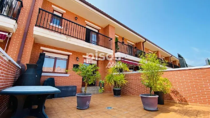 Chalet en Venta Brazomar 4 Dormitorios 3 Baños Garaje