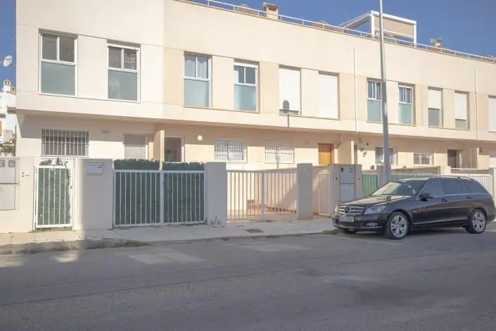 Duplex 3 Dormitorios Orihuela Costa Cerca de la Playa