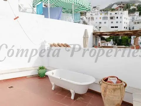Casa Adosada 4 Dormitorios Competa