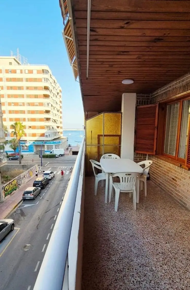 Piso en Alquiler Torrevieja Vistas al Mar 3 Dormitorios 2 Baños