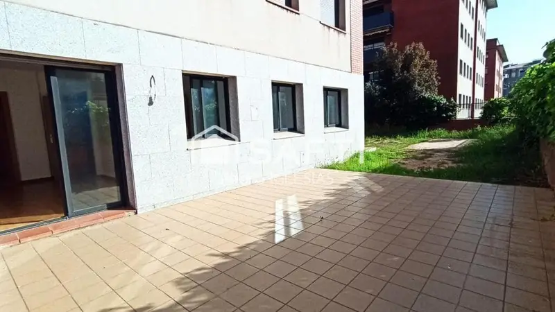 Apartamento en venta en Mas Lluí con terraza y jardín