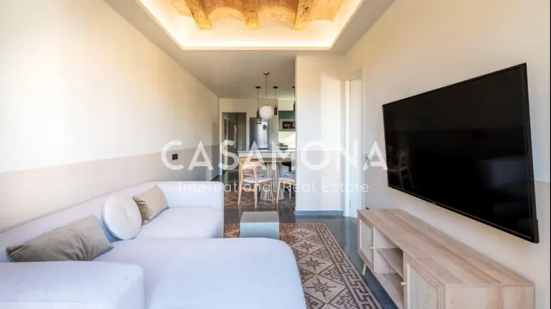 Apartamento 2 Dormitorios 2 Baños Balcón Eixample Esquerra Alquiler Mensual