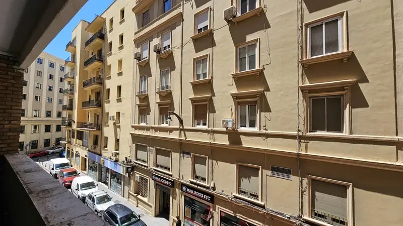 Piso en venta en Soho Malaga: Reforma integral, terraza y gran potencial