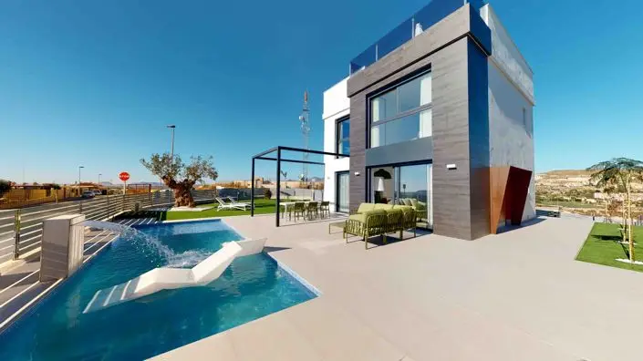 Villa de Lujo en Venta El Campello 3 Dormitorios Piscina Privada