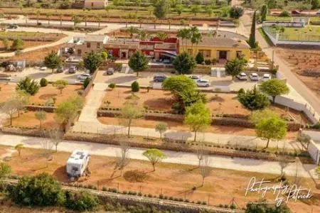 Casa Rustica con 3 Piscinas Benissa