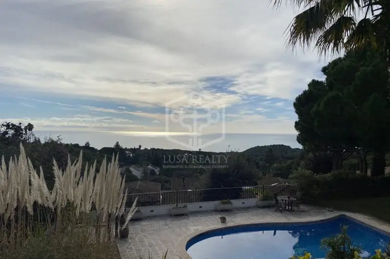 Chalet en venta en Sant Vicenç de Montalt con vistas al mar