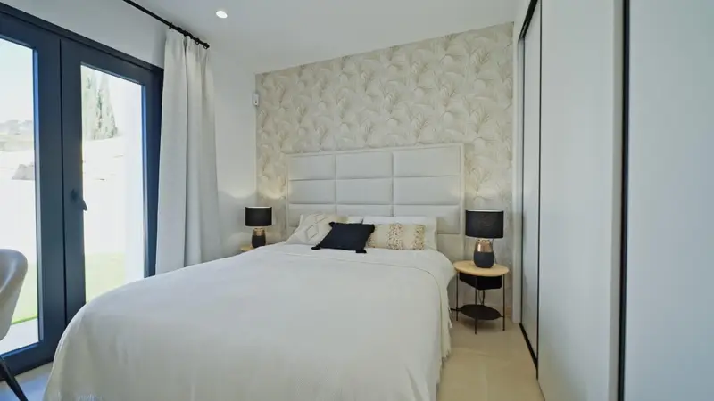 Villas de Lujo en Torrevieja con Vistas al Mar