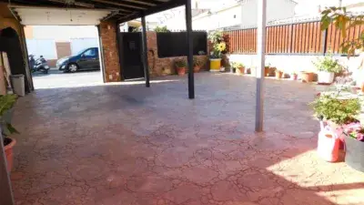 Casa Adosada en Seseña Nuevo con Garaje y Sótano