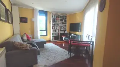 Piso en venta en Valdenoja-La Pereda