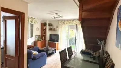Alquiler Bajo Duplex con Jardin y Piscina en Noja