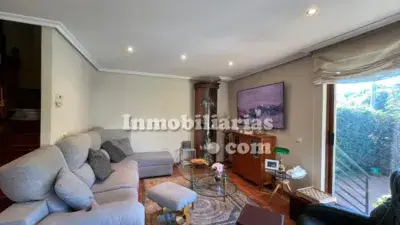 Chalet pareado en venta en Calle Otañes