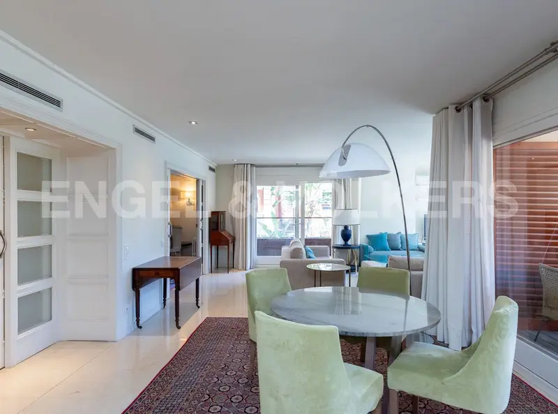 Apartamento en Venta Tres Torres Barcelona 333m2 5 Plazas Parking