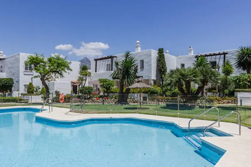 Apartamento 3 Dormitorios Nueva Andalucia Reformado Cerca Playa Golf