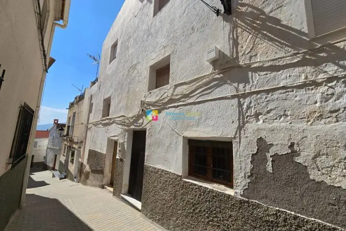 Casa Adosada 4 Dormitorios Urracal Cerca de Olula del Rio