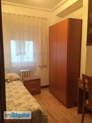 Piso Estudiantes Salamanca Puerta Zamora 4 habitaciones 2 baños