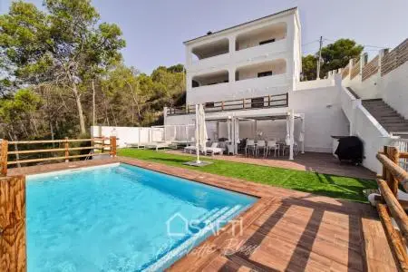 Exclusiva villa en Olivella - Sitges