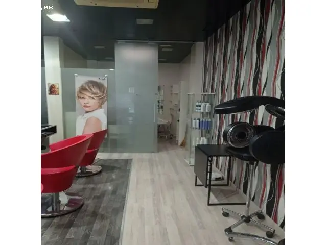 Traspaso Peluqueria Elda Centro 105m2 Equipada