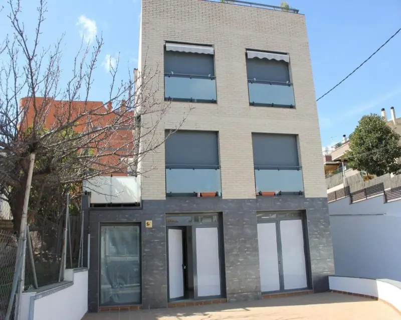 Local de 70.92 m² en Calafell