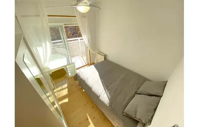 Rent a room of 110 m² in Madrid
