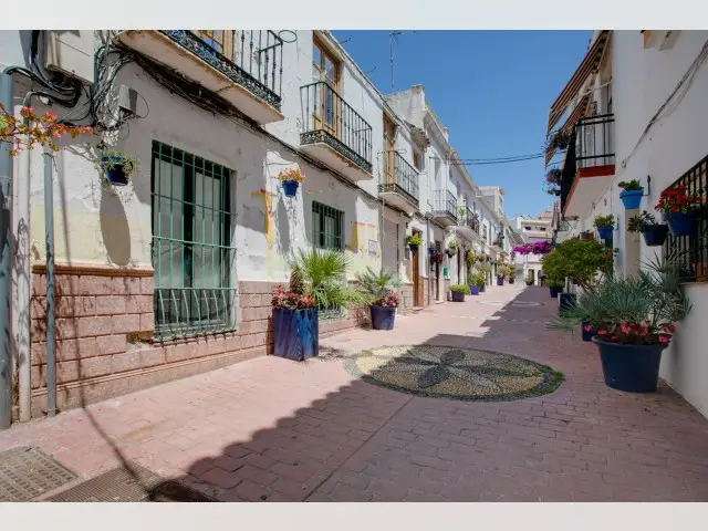 Terreno en venta Estepona, España