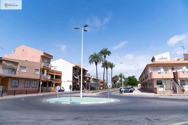 Chalet en Los Alcázares cerca de la playa