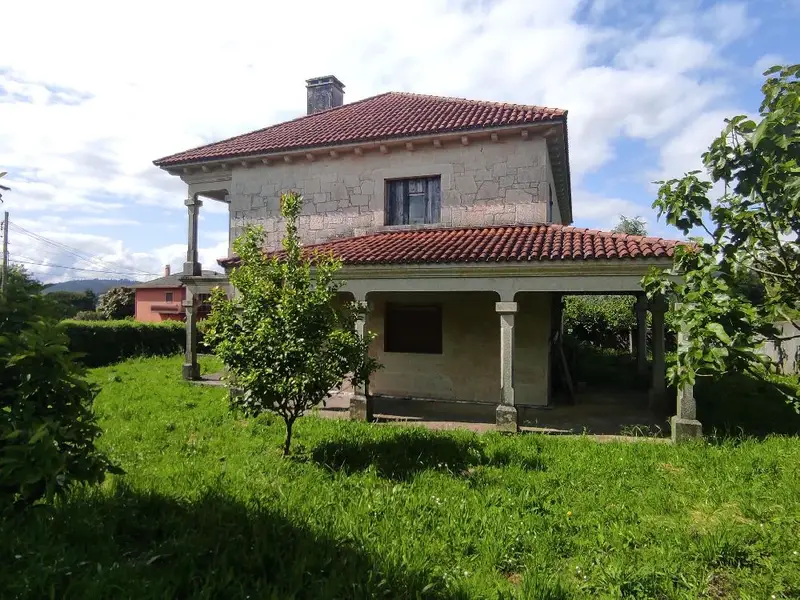 Chalet en Laraño Santiago de Compostela 5 dormitorios