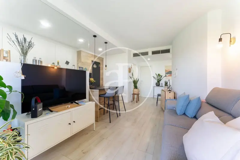 Apartamento Reformado en Palma con Terraza 62m2 Parking y Trastero