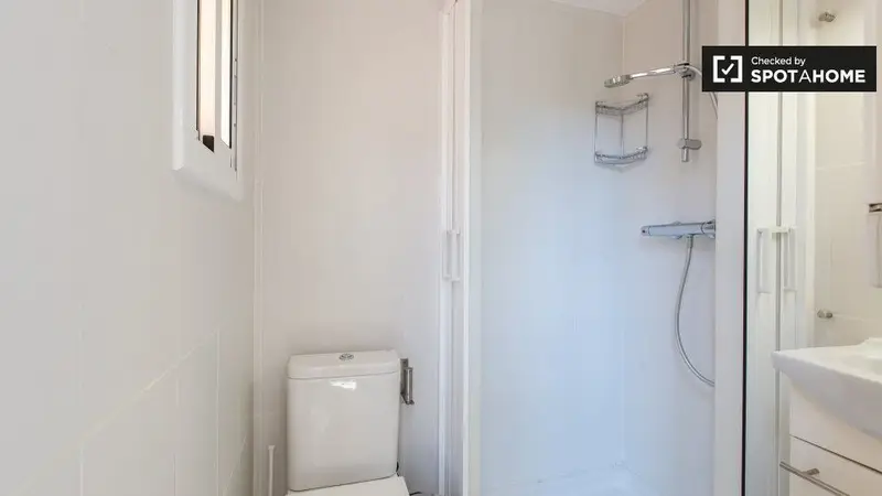 Apartamento 4 dormitorios 2 baños en Barcelona