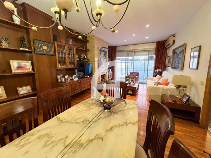 Piso en venta en L'Eixample Barcelona 122m2 3 dormitorios 2 baños