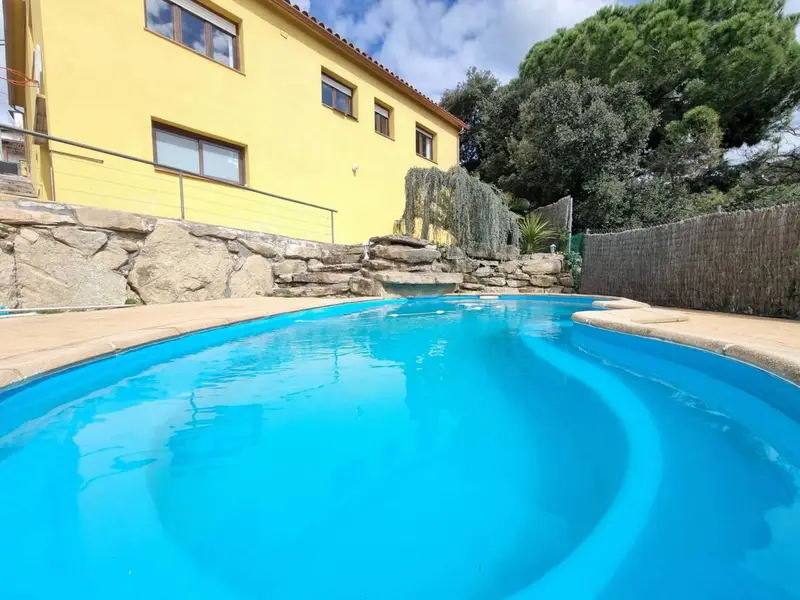 Casa en venta en Ametlla del Valles con piscina y jardin