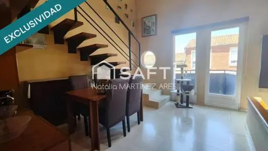 Casa amplia y luminosa con garaje y bodega