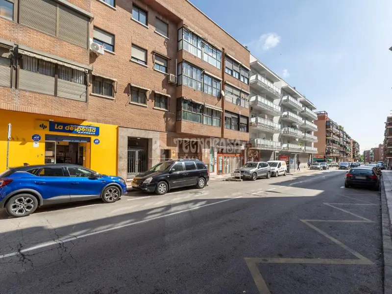 Piso en venta en Calle de Etruria
