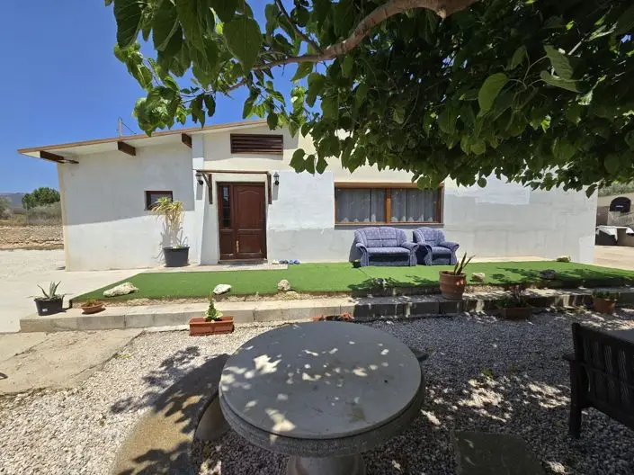 Villa 4 Dormitorios Sax