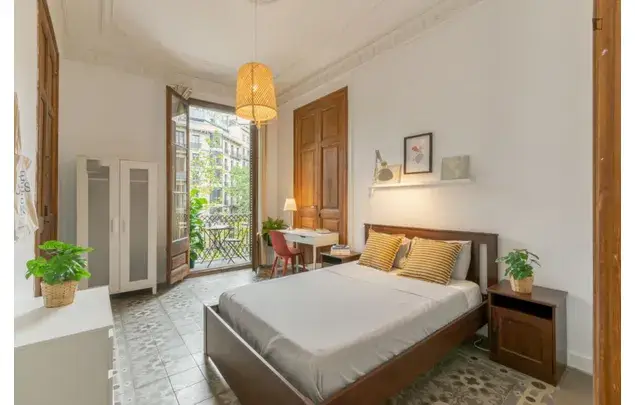 Alquiler Apartamento 7 Dormitorios Eixample Barcelona