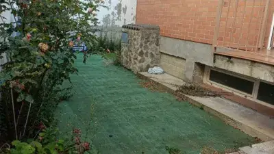 Chalet adosado en venta en Calle de Moncayo, 1