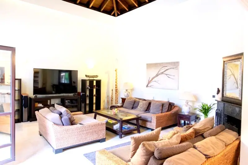 Casa Villa 3 Dormitorios Alquiler Puerto Banus España