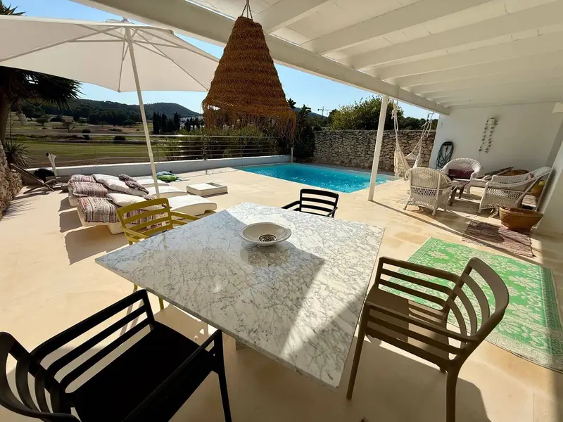 Adosado en Roca Llisa con Piscina Privada Alquiler hasta Julio 2026