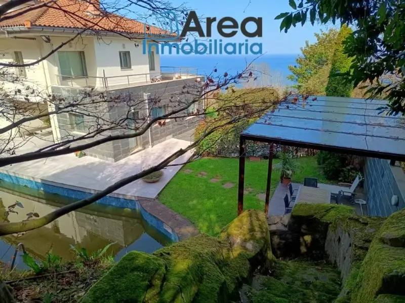 Chalet en Igeldo con Vistas al Mar Piscina y Gimnasio